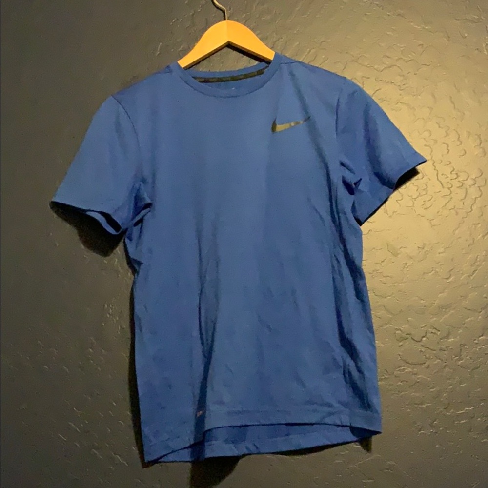 Nike athletic t-shirt